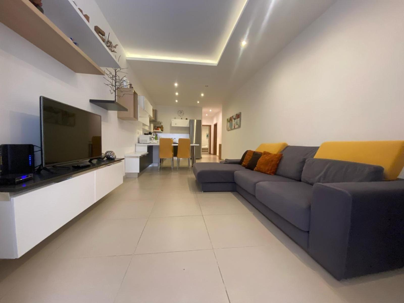 2 Bedroom Maisonette Apartment Sliema